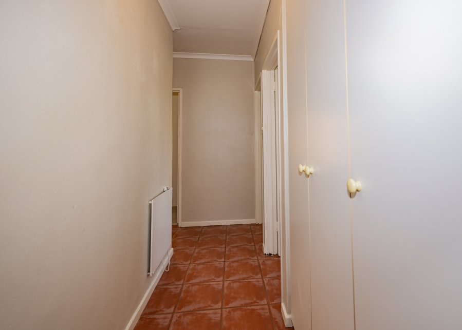 3 Bedroom Property for Sale in Uitzicht Western Cape